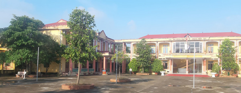 Mid-page advertisement